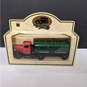 Chevron Commemorative Collection Die cut Chevron Model Semi Truck and Trailer